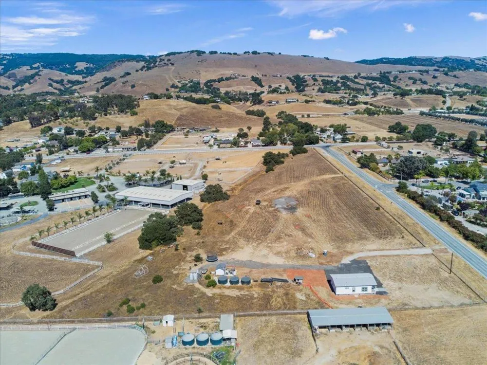 2055 Rucker Avenue Gilroy, CA 95020