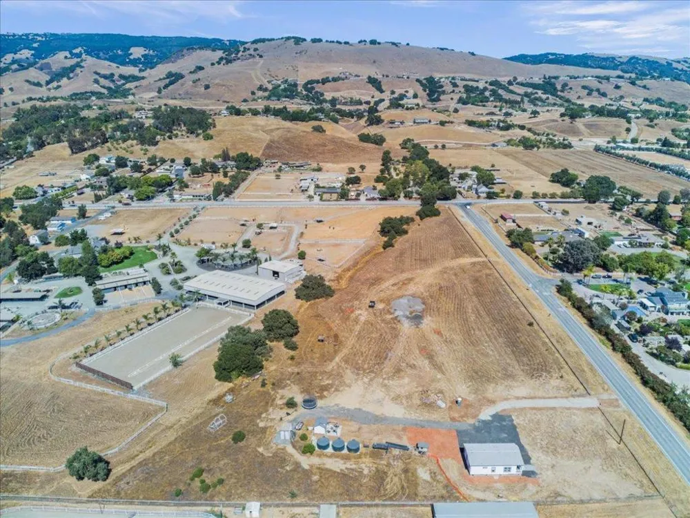 2055 Rucker Avenue Gilroy, CA 95020