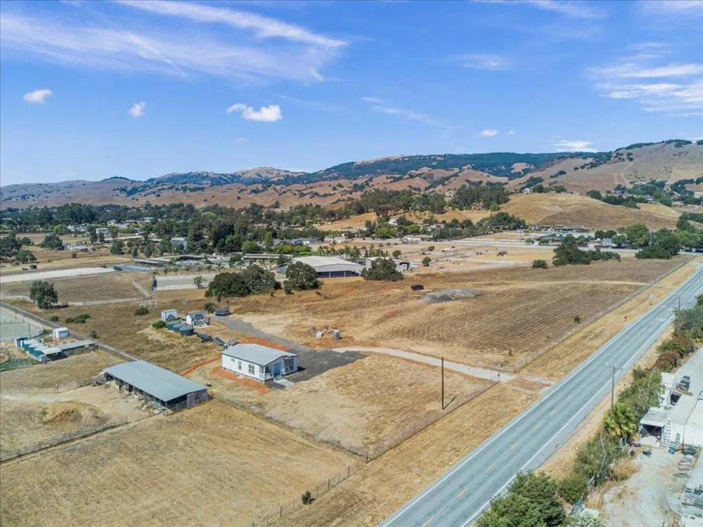2055 Rucker Avenue Gilroy, CA 95020