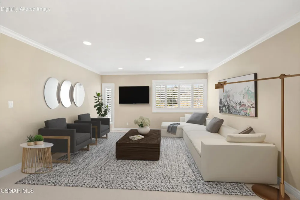 4950 Louise Avenue #301 Encino, CA 91316