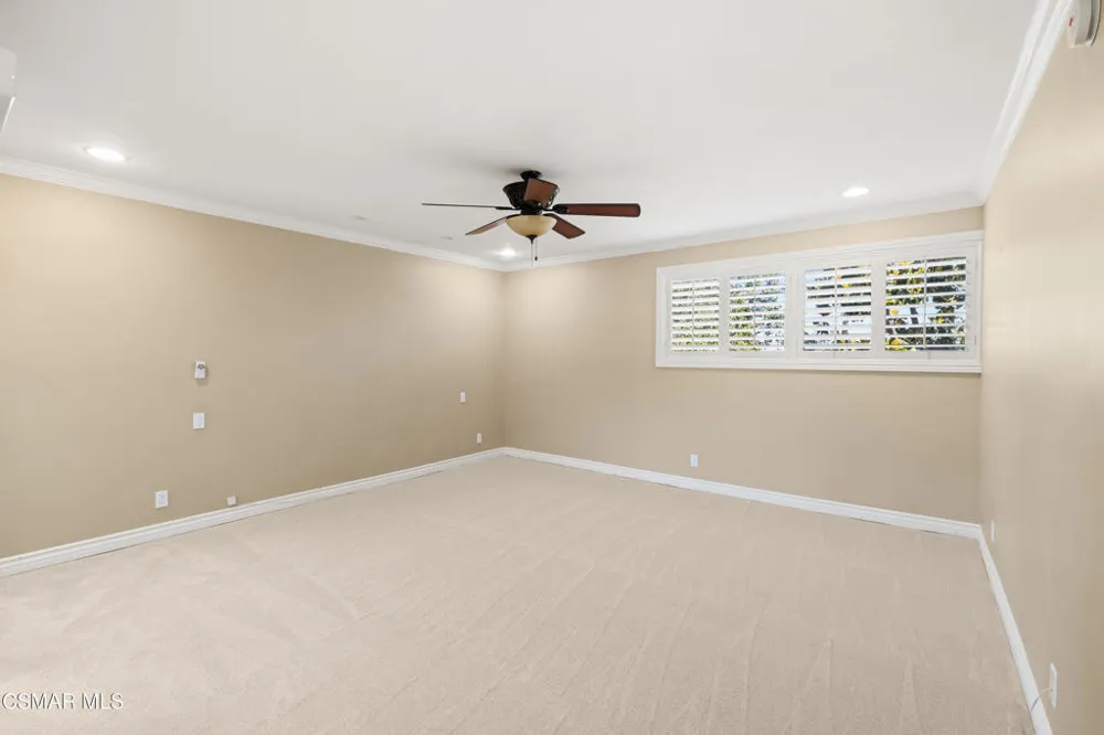 4950 Louise Avenue #301 Encino, CA 91316
