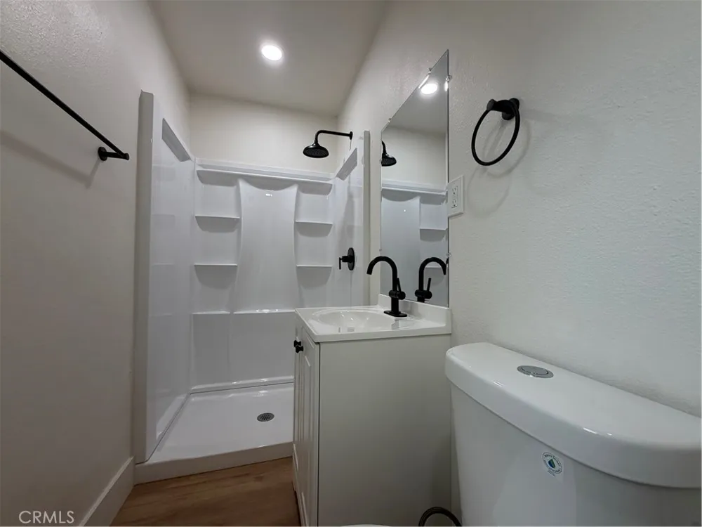 1275 W Marshall San Bernardino, CA 92405