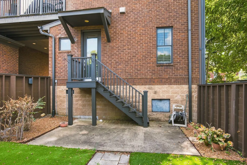 928 Caruthers Ave Nashville, TN 37204