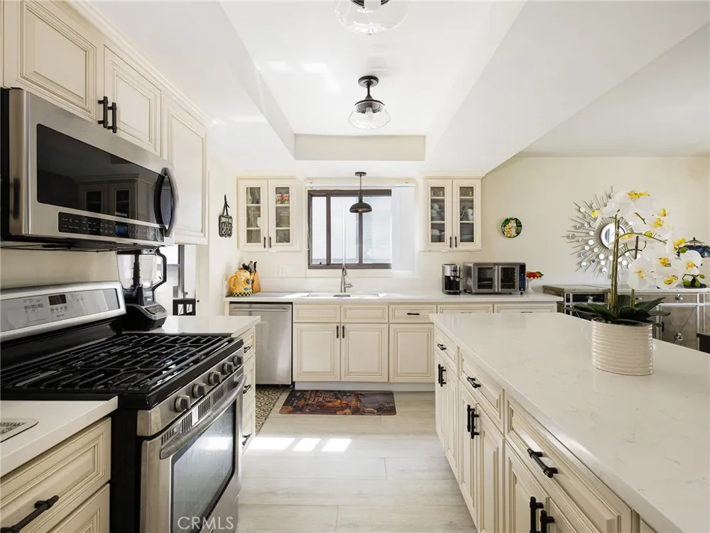 212 E Imperial Avenue #E El Segundo, CA 90245
