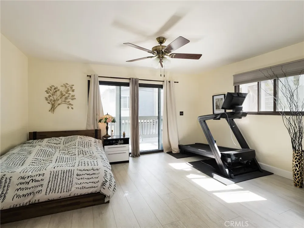 212 E Imperial Avenue #E El Segundo, CA 90245
