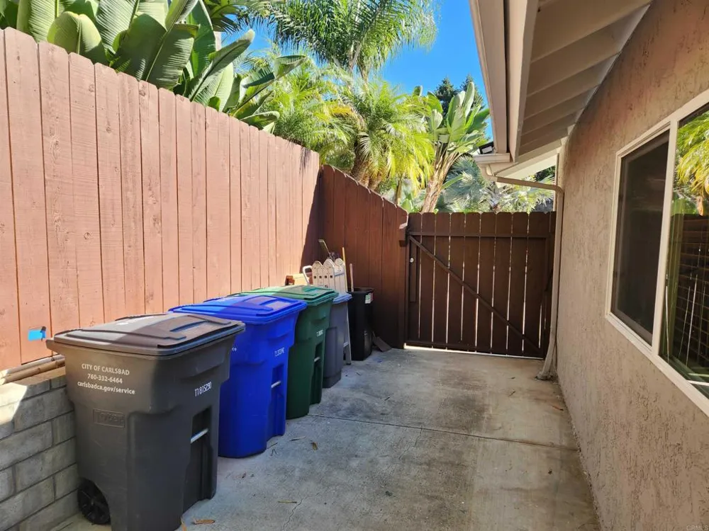 7245 Carpa Court Carlsbad, CA 92009