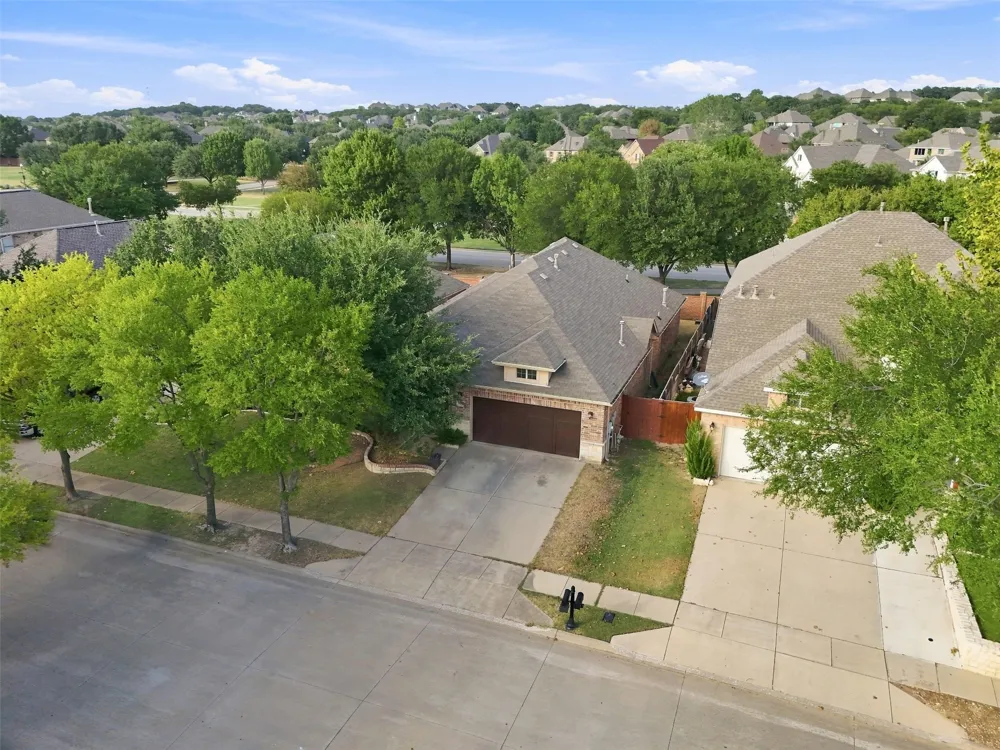 9413 Granger Lane Fort Worth, TX 76244