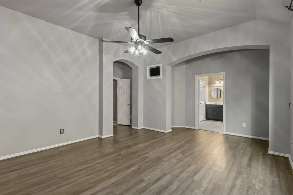 9413 Granger Lane Fort Worth, TX 76244