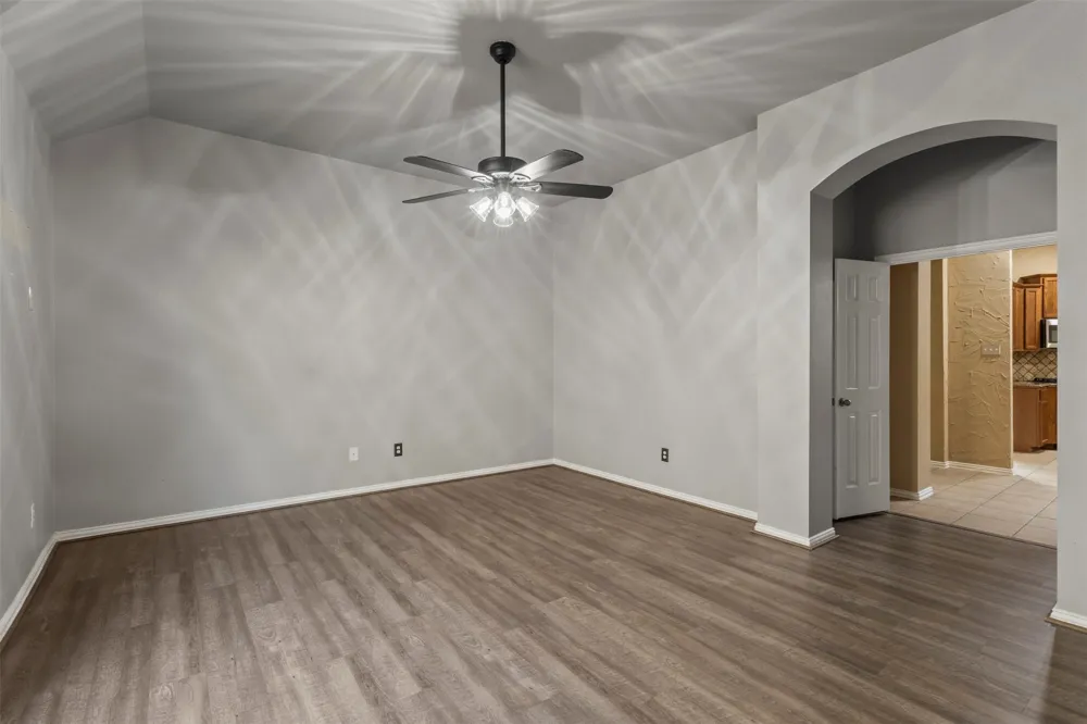 9413 Granger Lane Fort Worth, TX 76244