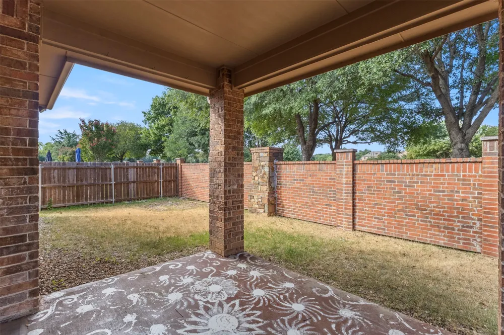 9413 Granger Lane Fort Worth, TX 76244