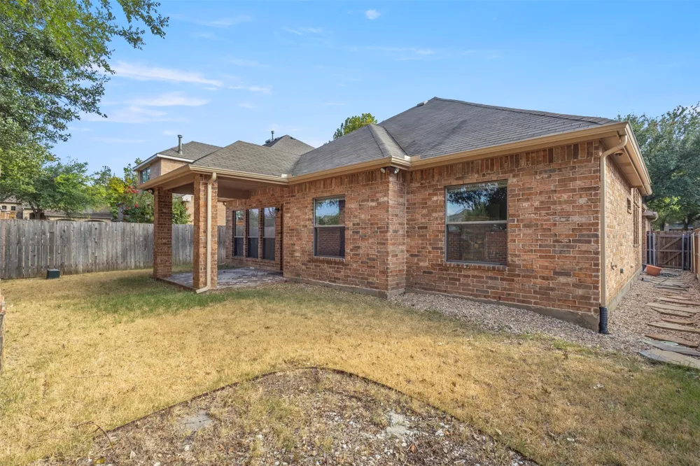 9413 Granger Lane Fort Worth, TX 76244