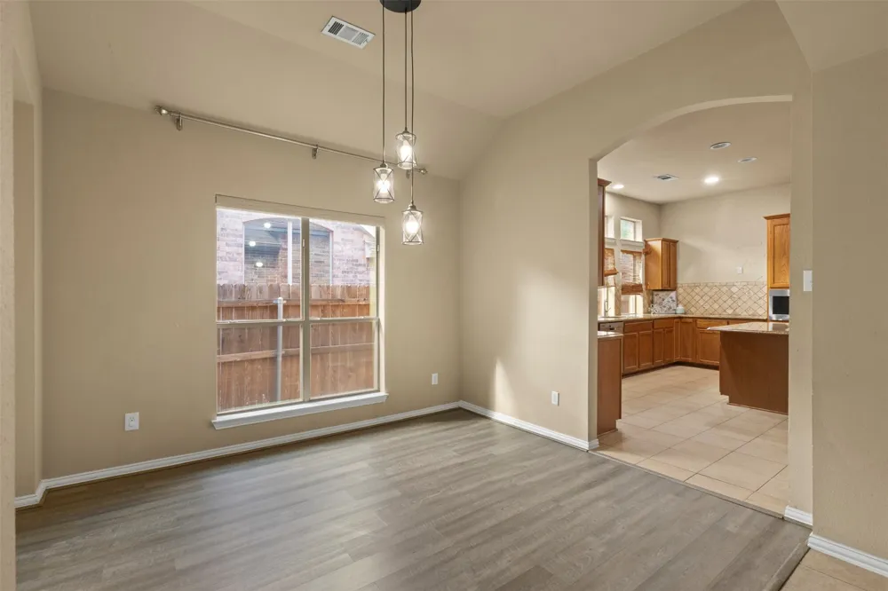 9413 Granger Lane Fort Worth, TX 76244