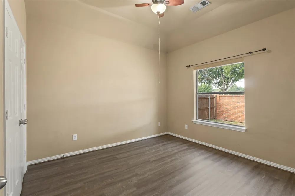9413 Granger Lane Fort Worth, TX 76244
