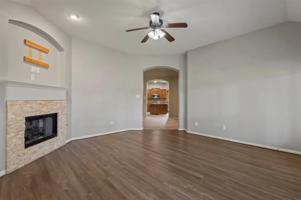 9413 Granger Lane Fort Worth, TX 76244