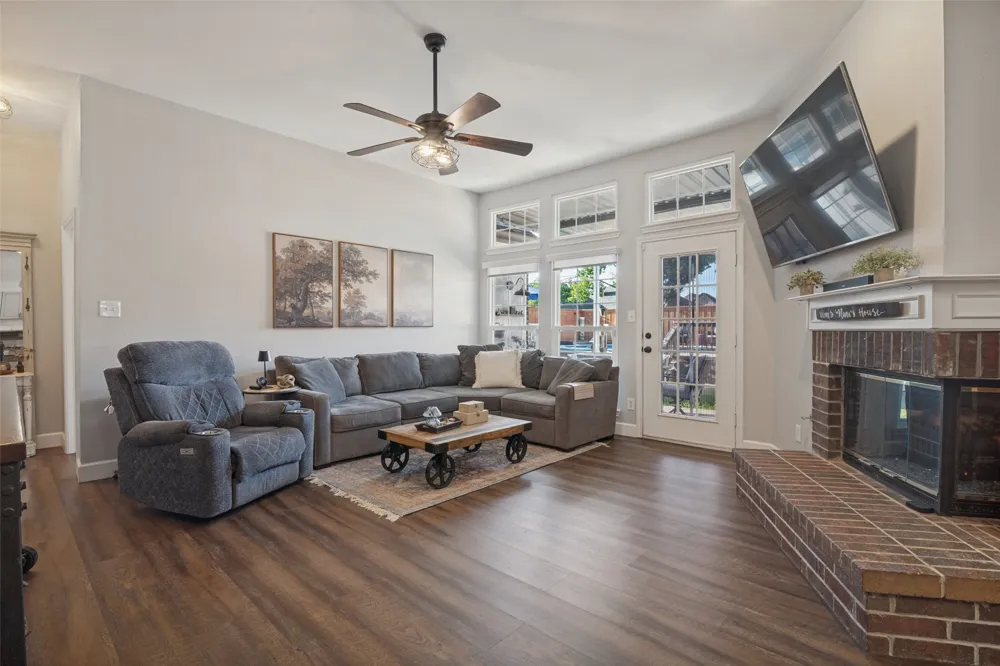 8317 Trail Lake Drive Rowlett, TX 75088