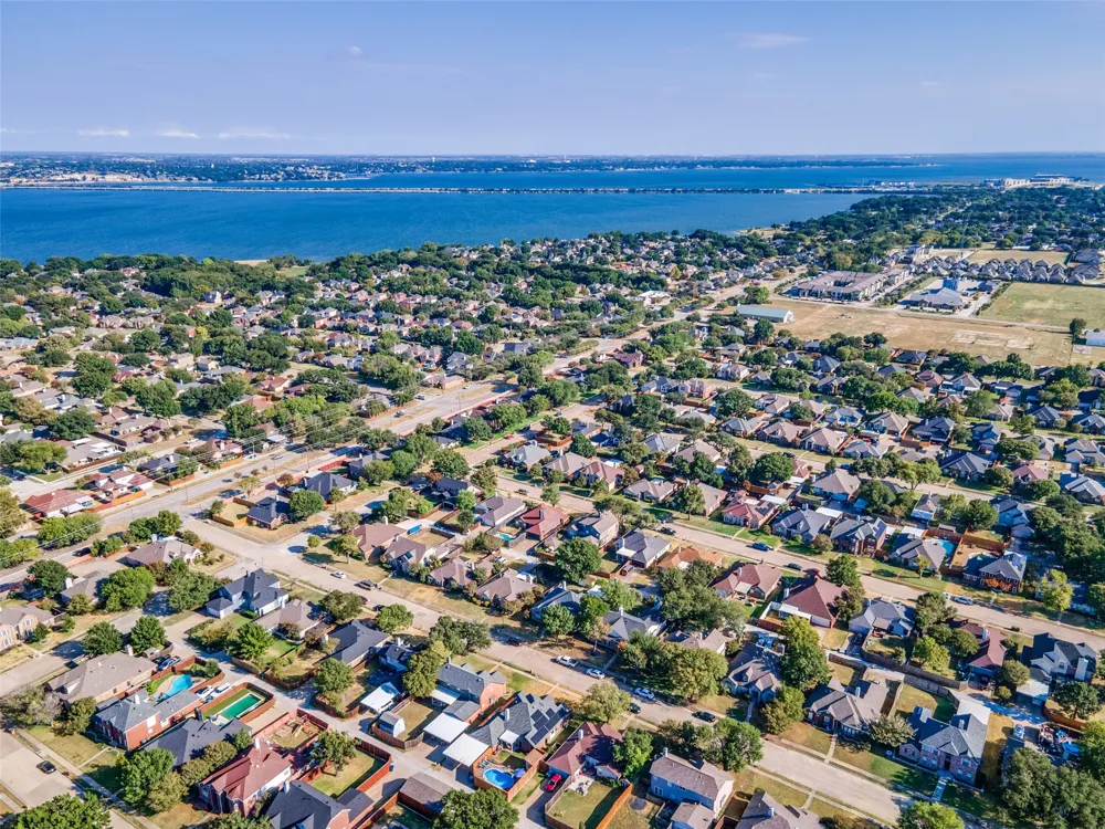 8317 Trail Lake Drive Rowlett, TX 75088