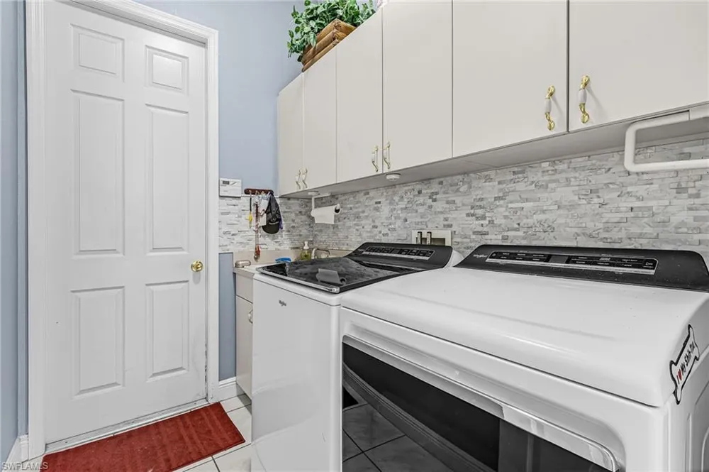 3201 SW 4th Lane Cape Coral, FL 33991