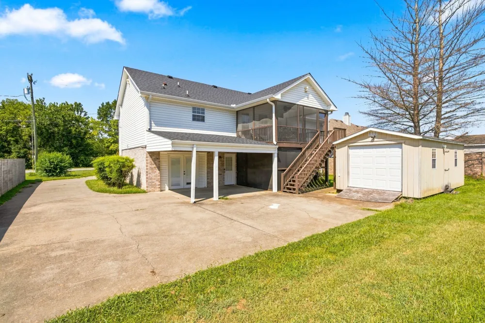 1098 Williamson Rd Goodlettsville, TN 37072
