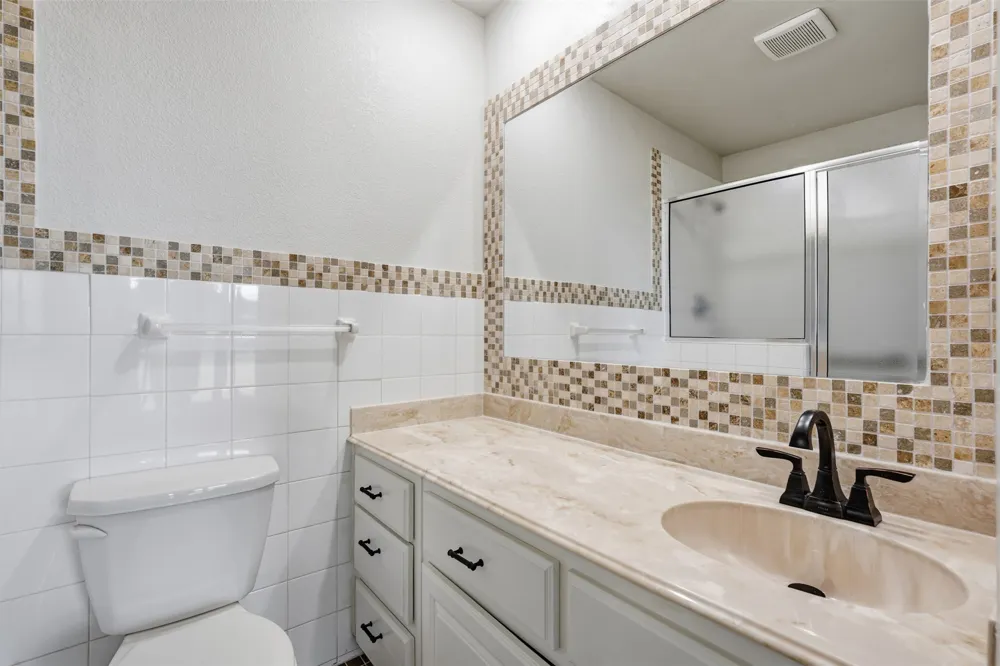 1024 Arbor Vista Drive Azle, TX 76020