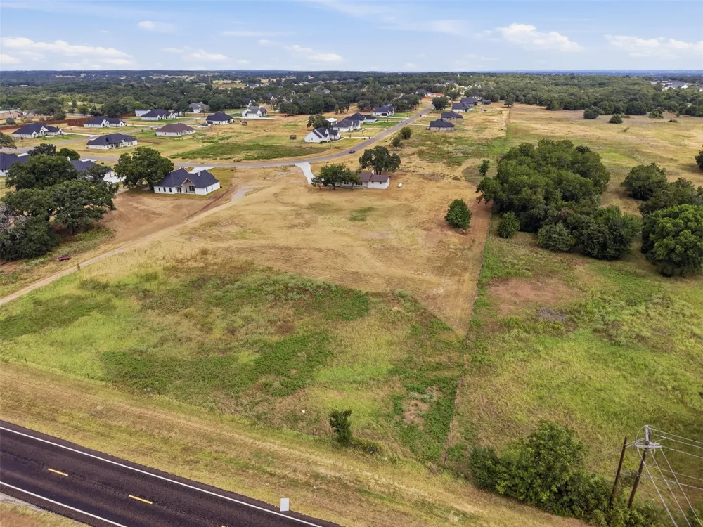 1024 Arbor Vista Drive Azle, TX 76020