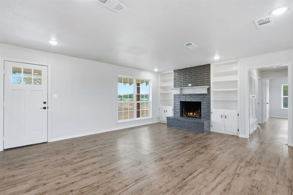 1024 Arbor Vista Drive Azle, TX 76020