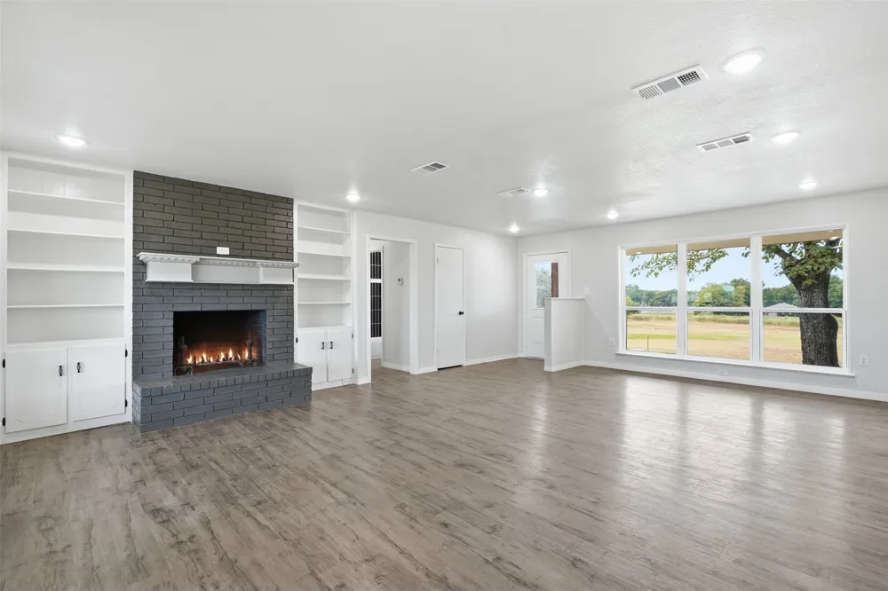 1024 Arbor Vista Drive Azle, TX 76020