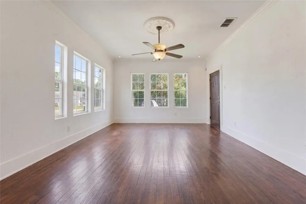 1012 Fulton Avenue San Antonio, TX 78201