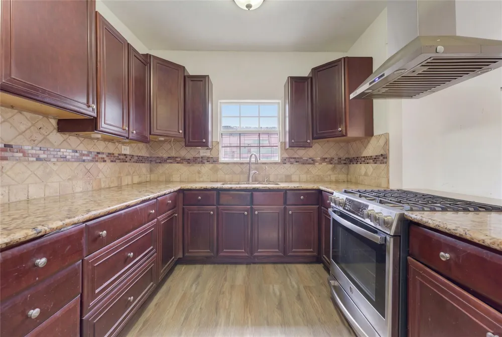 1012 Fulton Avenue San Antonio, TX 78201