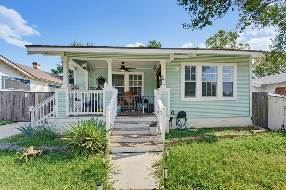 1012 Fulton Avenue San Antonio, TX 78201