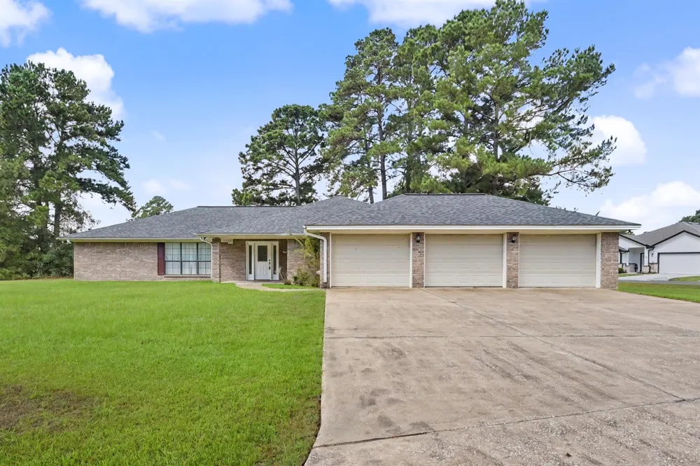 20 Shallow Springs Trinity, TX 75862