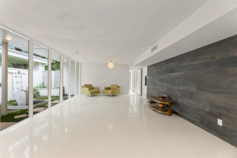 10211 Willowgrove Drive Houston, TX 77035