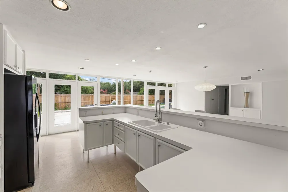 10211 Willowgrove Drive Houston, TX 77035