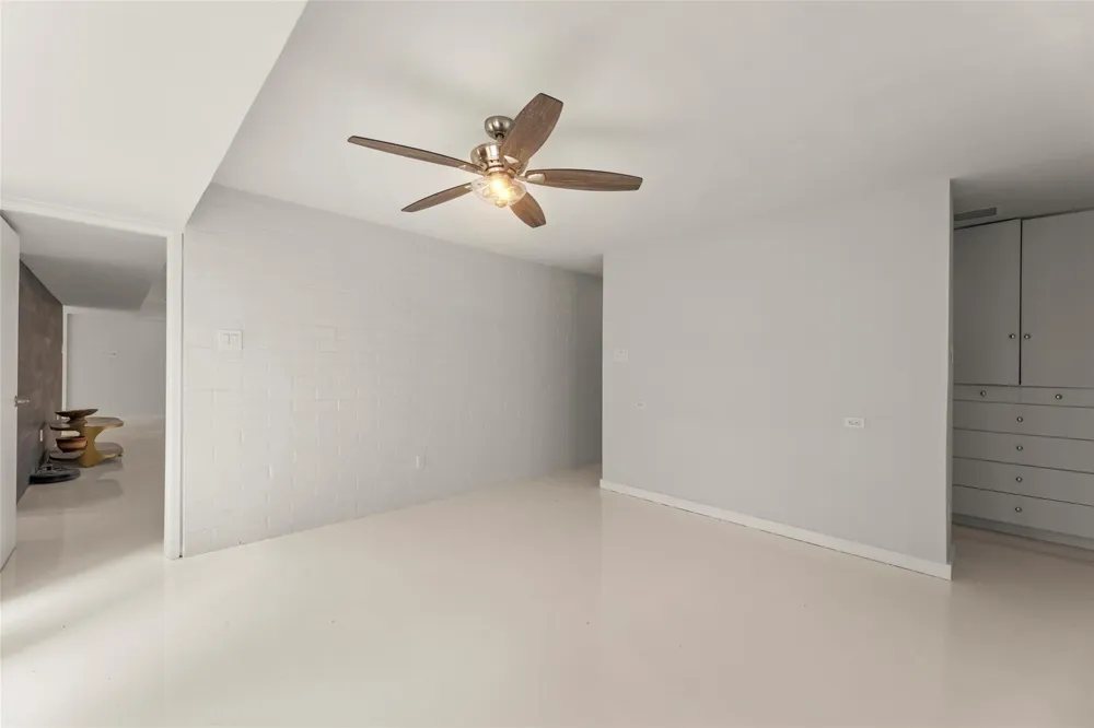 10211 Willowgrove Drive Houston, TX 77035