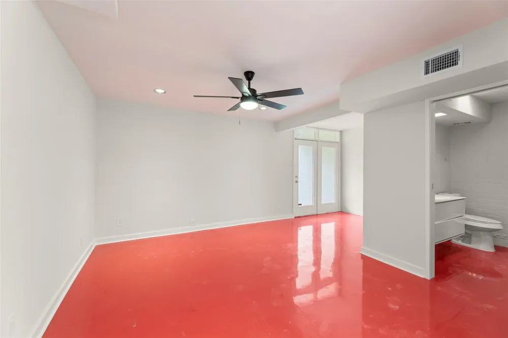 10211 Willowgrove Drive Houston, TX 77035