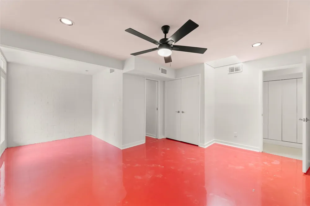 10211 Willowgrove Drive Houston, TX 77035