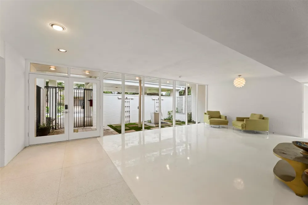 10211 Willowgrove Drive Houston, TX 77035