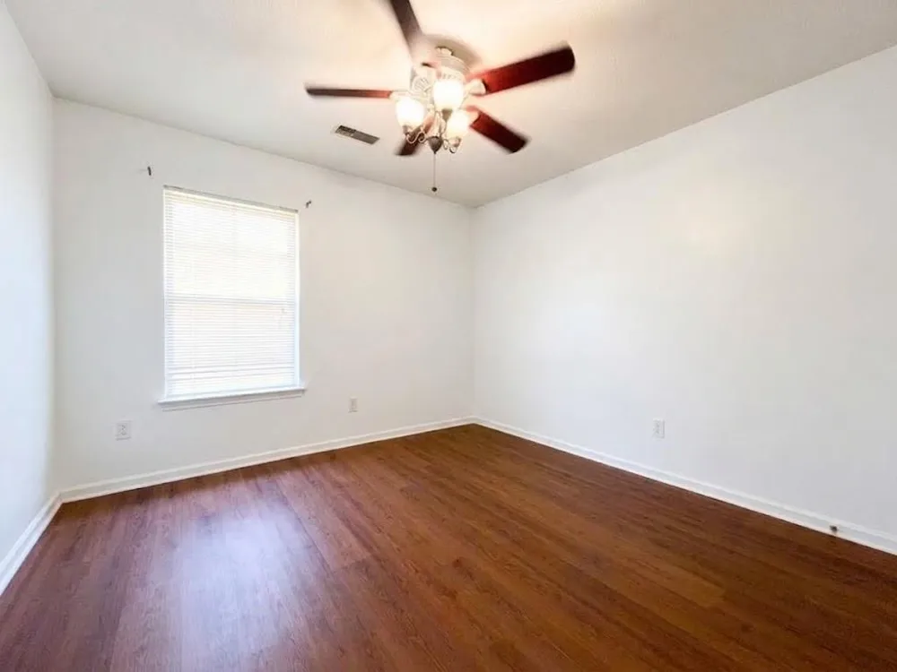 2710 Glen Cullen Lane Pearland, TX 77584