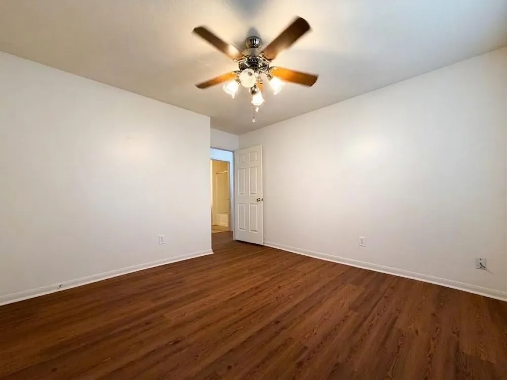 2710 Glen Cullen Lane Pearland, TX 77584