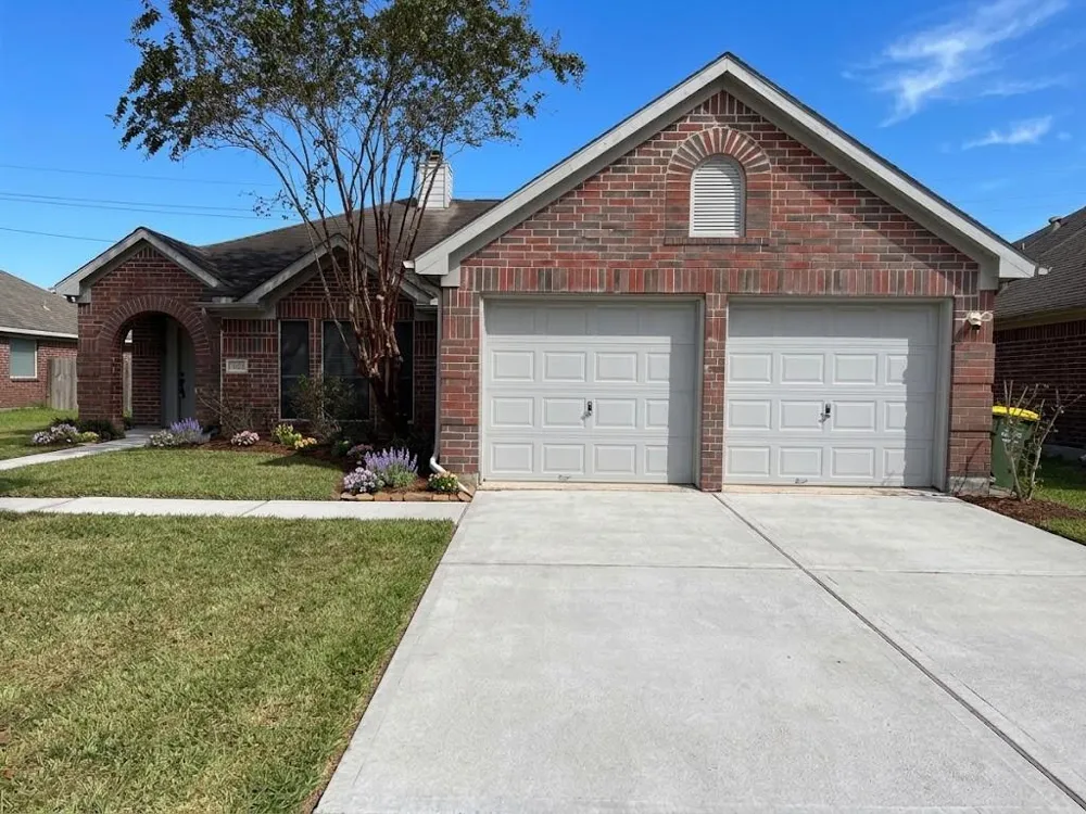 2710 Glen Cullen Lane Pearland, TX 77584