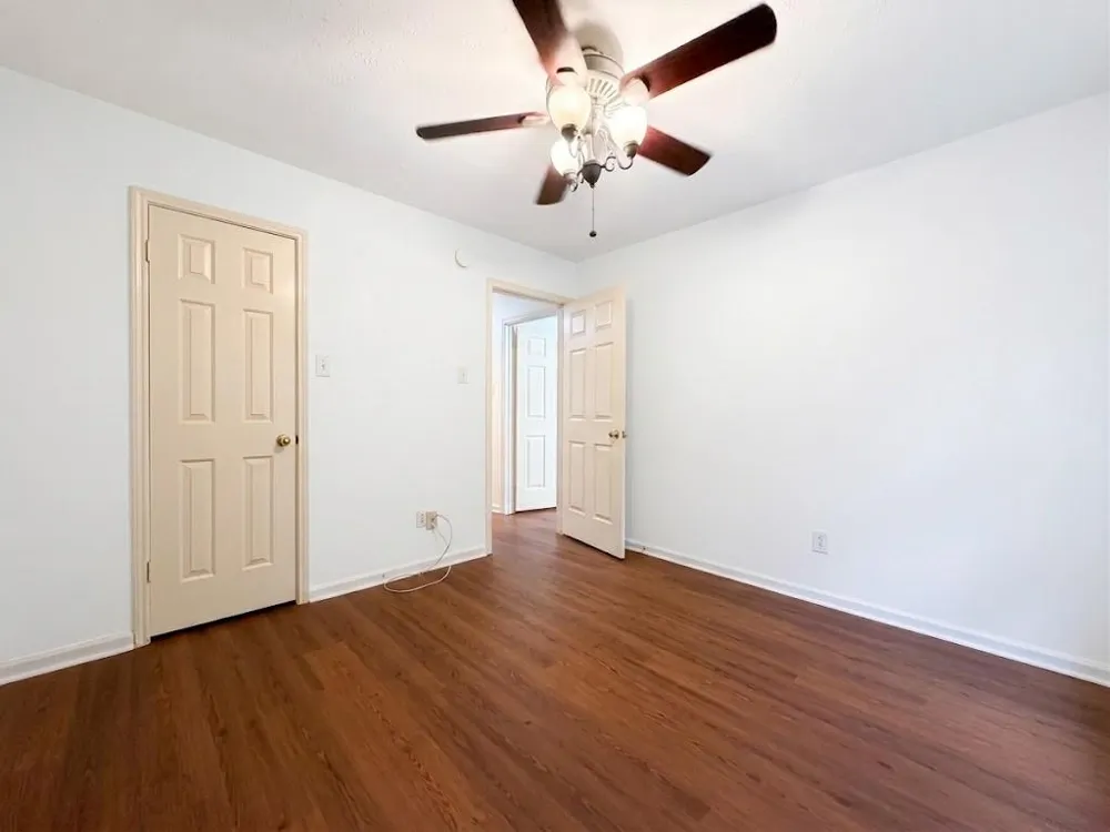2710 Glen Cullen Lane Pearland, TX 77584