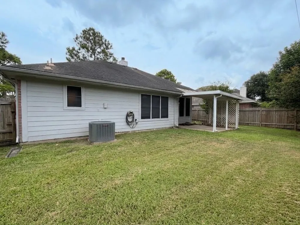 2710 Glen Cullen Lane Pearland, TX 77584