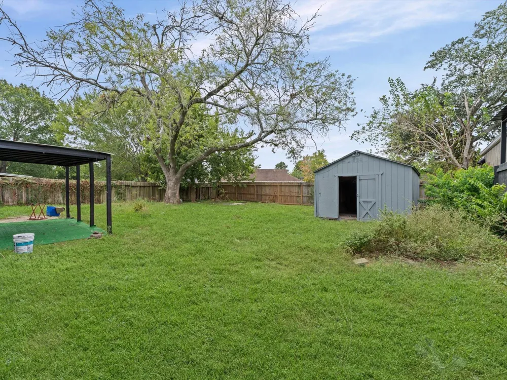 12206 Flushing Meadows Drive Houston, TX 77089