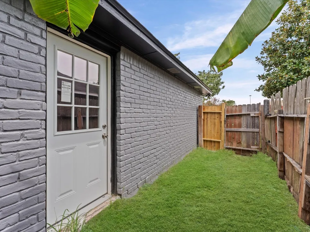 12206 Flushing Meadows Drive Houston, TX 77089