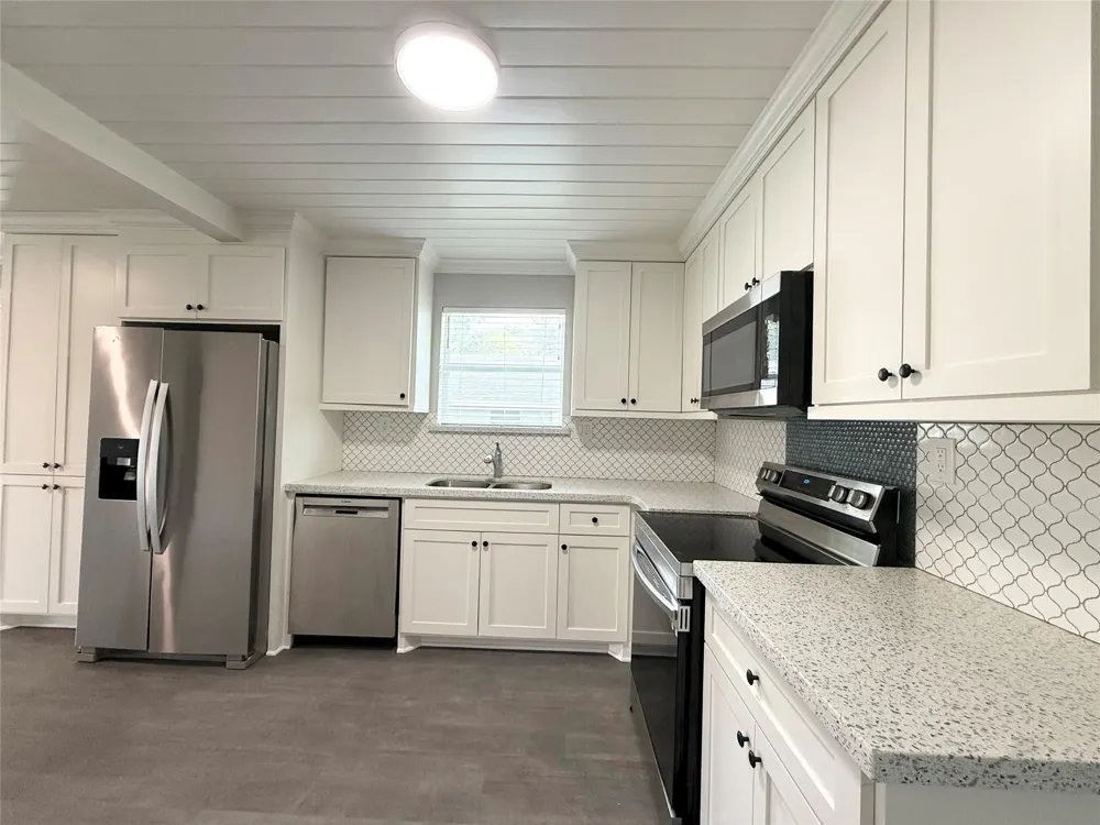 506 Thomason Street Willis, TX 77378