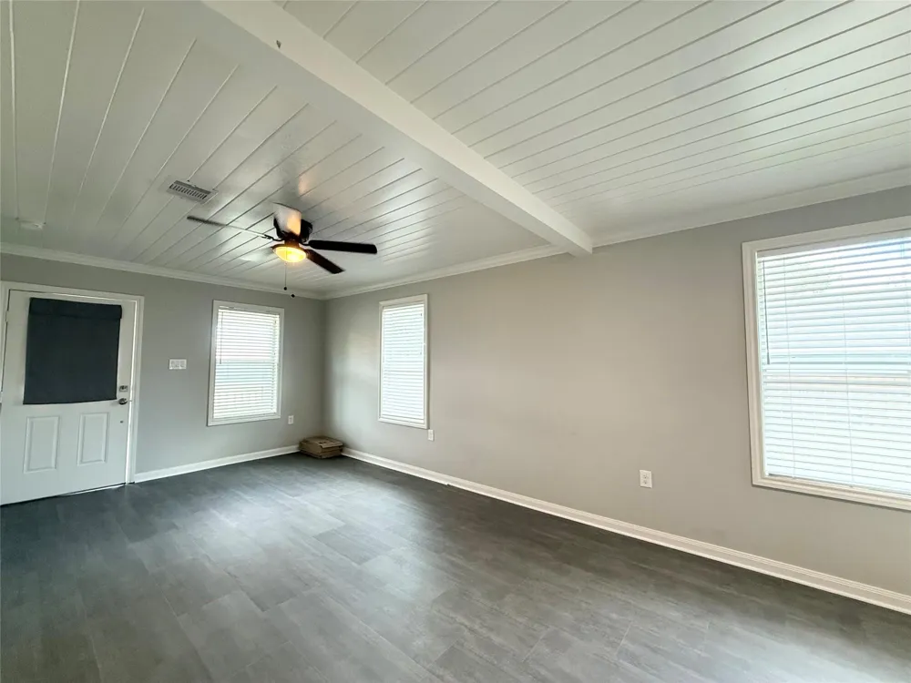 506 Thomason Street Willis, TX 77378