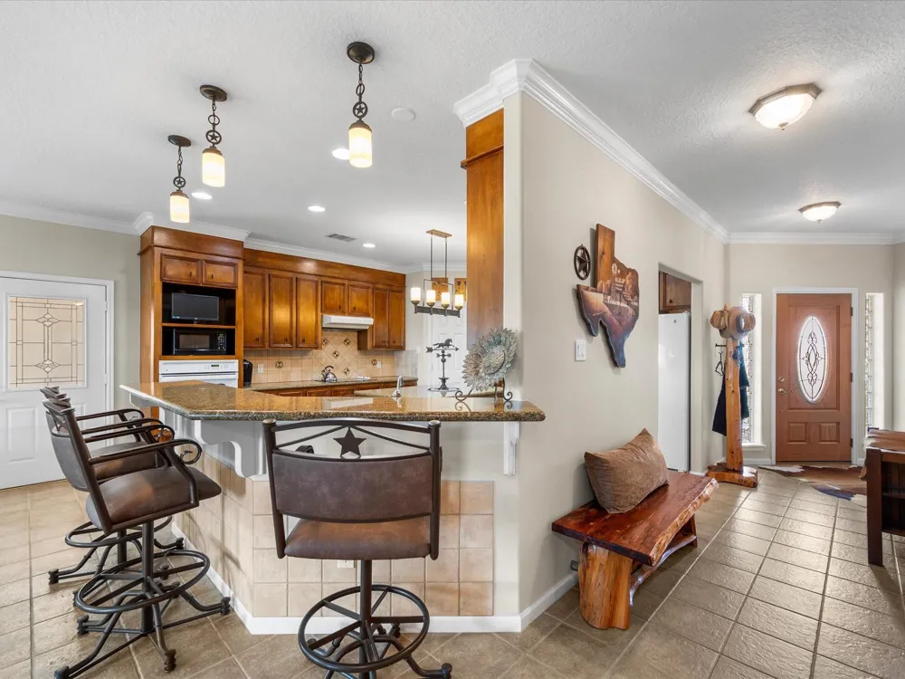 19929 Pierceall Road Hempstead, TX 77445
