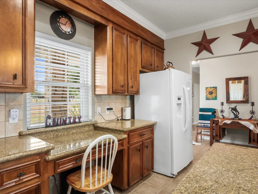 19929 Pierceall Road Hempstead, TX 77445