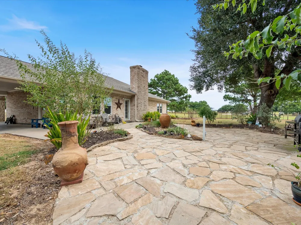 19929 Pierceall Road Hempstead, TX 77445