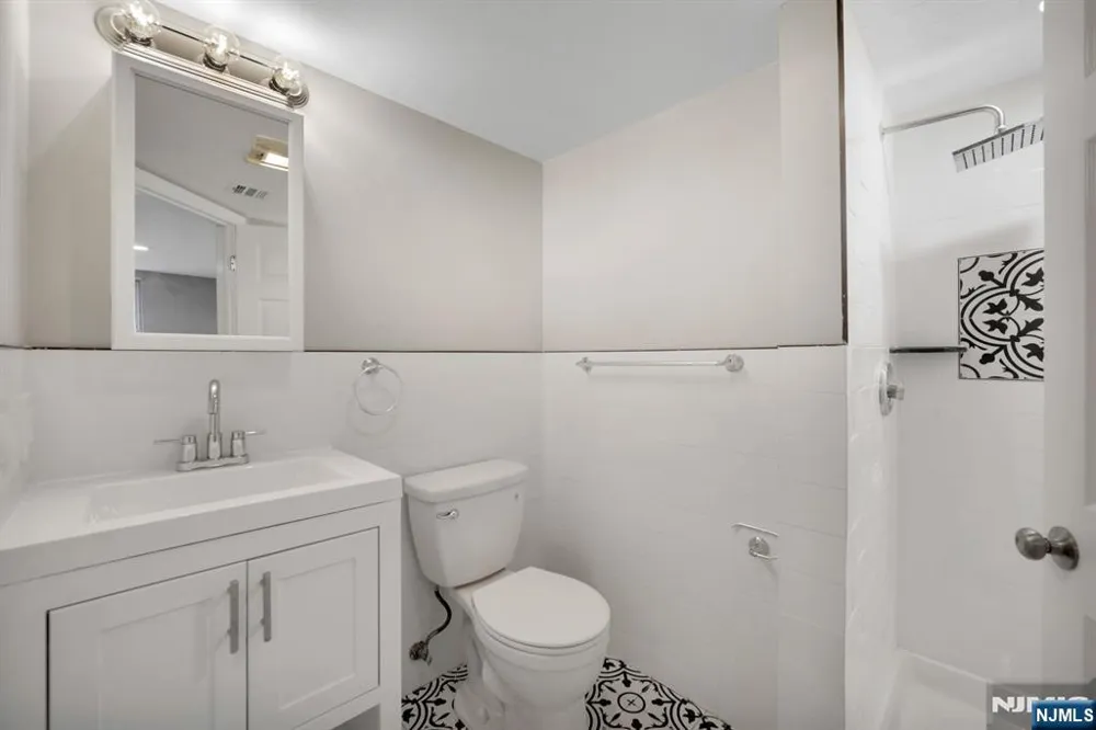 164 New York Avenue Dumont, NJ 07628