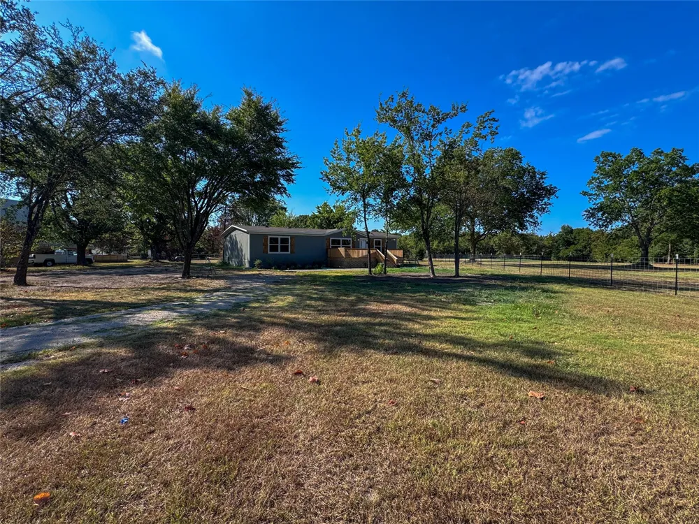 256 County Road 3101 Greenville, TX 75402